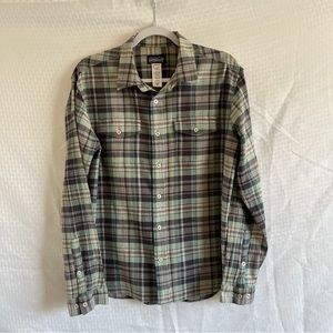 Patagonia Organic Cotton Plaid Button Up Shirt Green/Charcoal Size Med